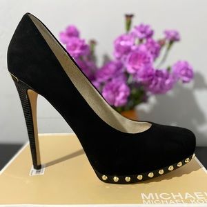 Michael Kors suede pumps